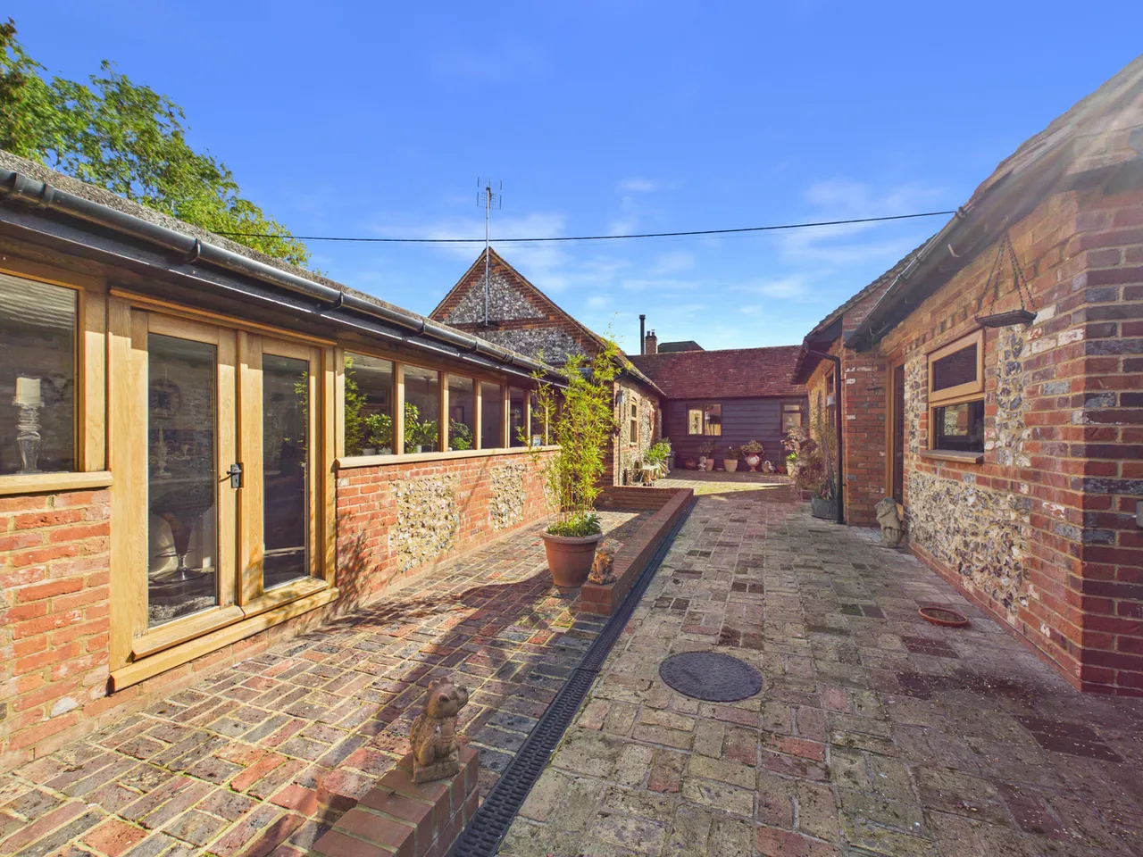 Bullocks Farm Lane, Wheeler End, HP14, photo 5