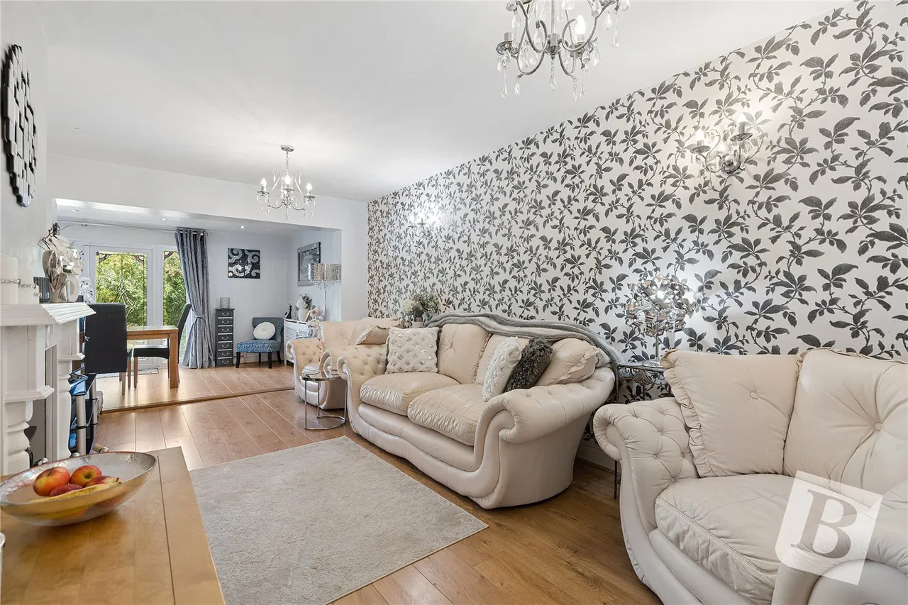 Abbey Wood Lane, Rainham, RM13, photo 4