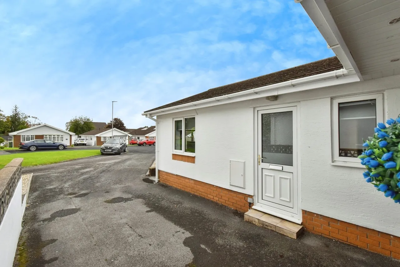 Llwyn Y Bryn, Ammanford, SA18, photo 14