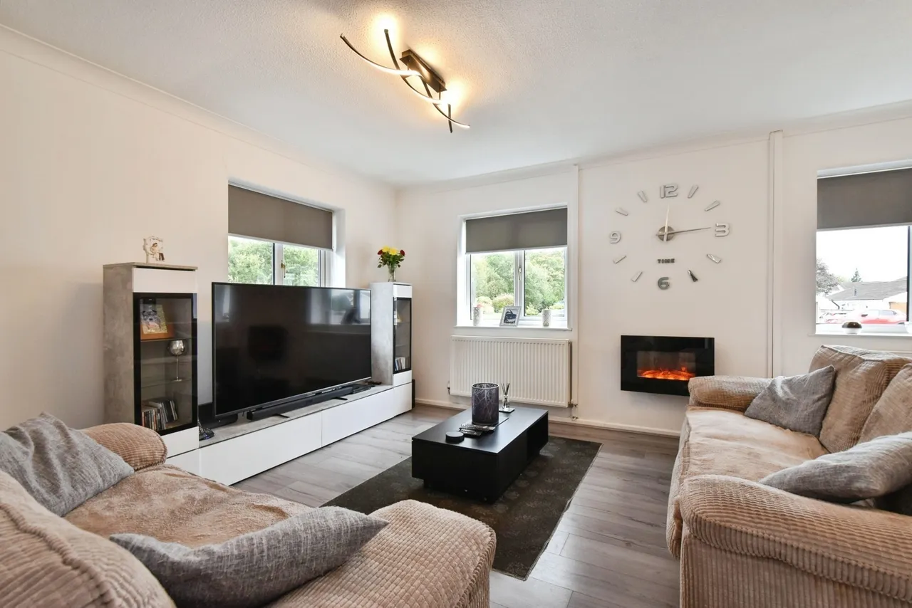Llwyn Y Bryn, Ammanford, SA18, photo 2