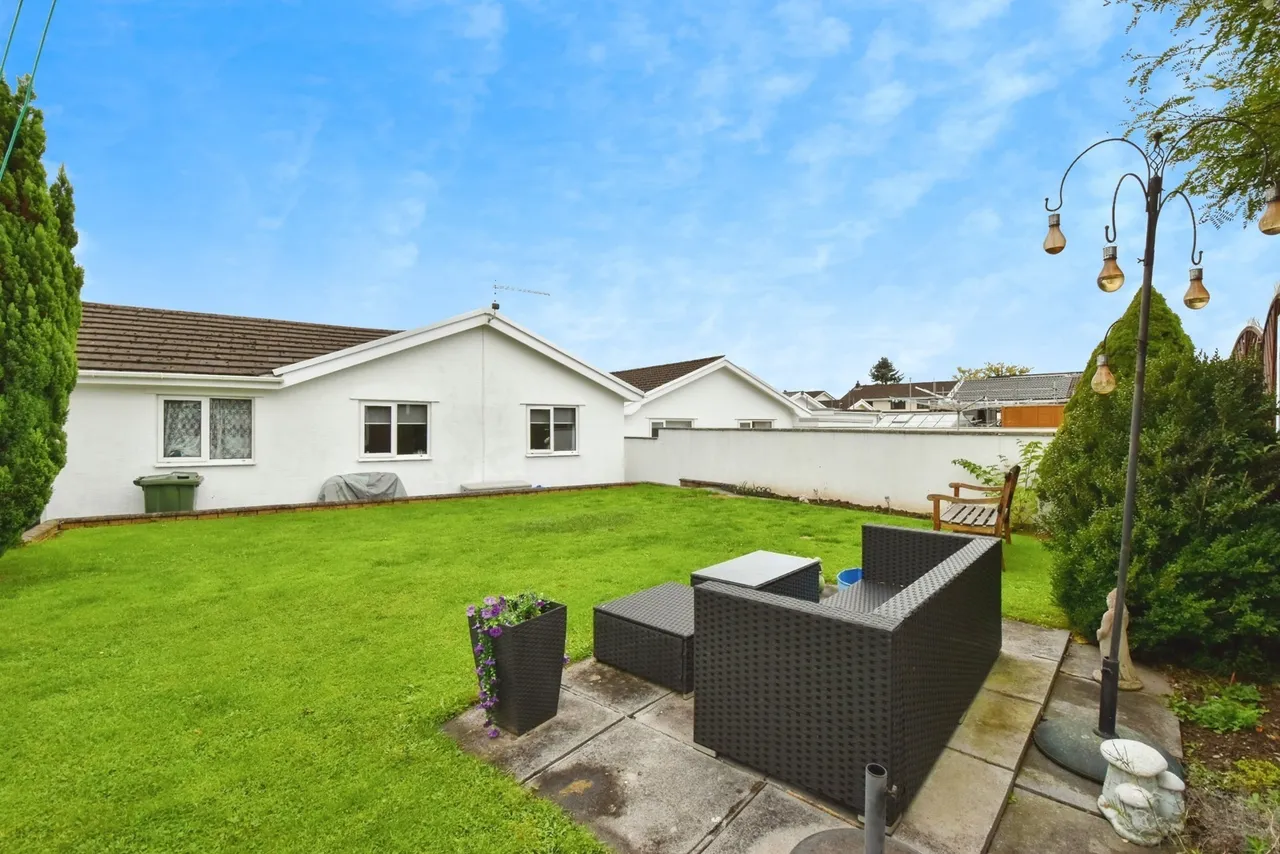 Llwyn Y Bryn, Ammanford, SA18, photo 6