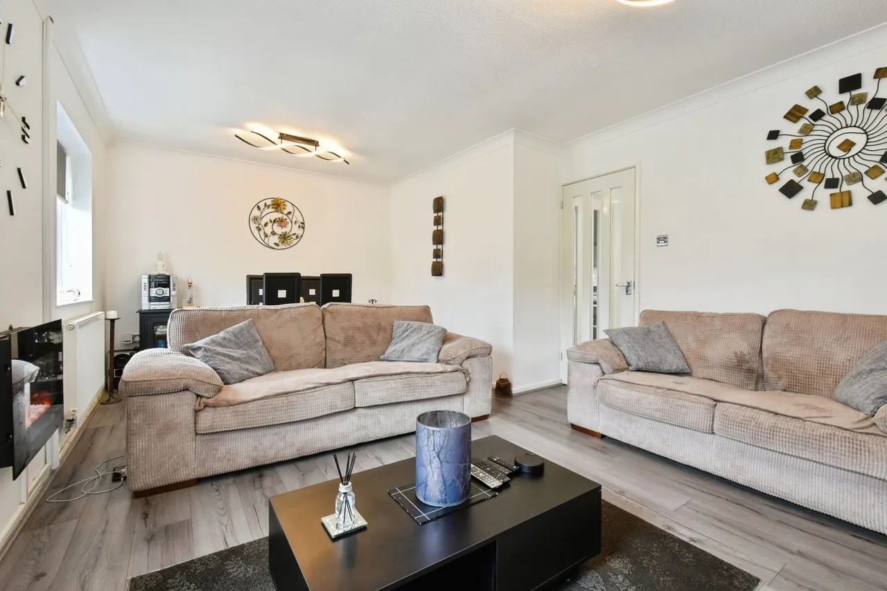 Llwyn Y Bryn, Ammanford, SA18, photo 3
