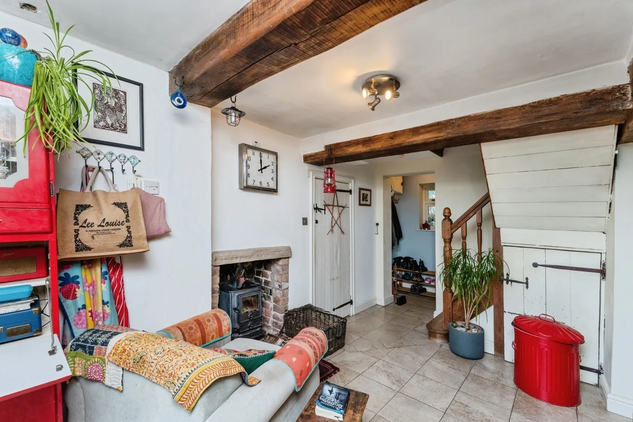 Cross Lanes, Oscroft, CH3, photo 12
