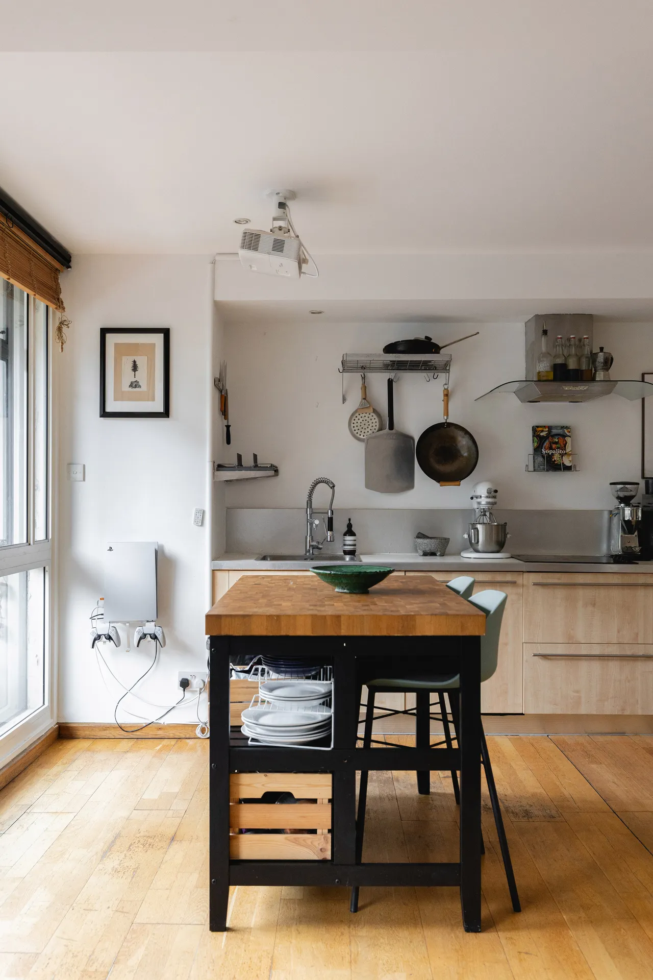 7 Keeling House, Claredale Street, London, photo 5