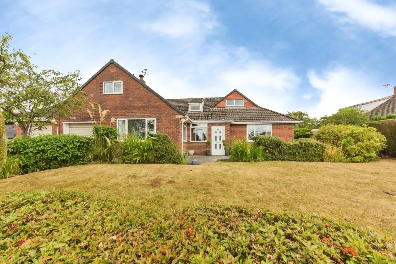 Pexhill Drive, MACCLESFIELD, Cheshire, SK10, photo 13