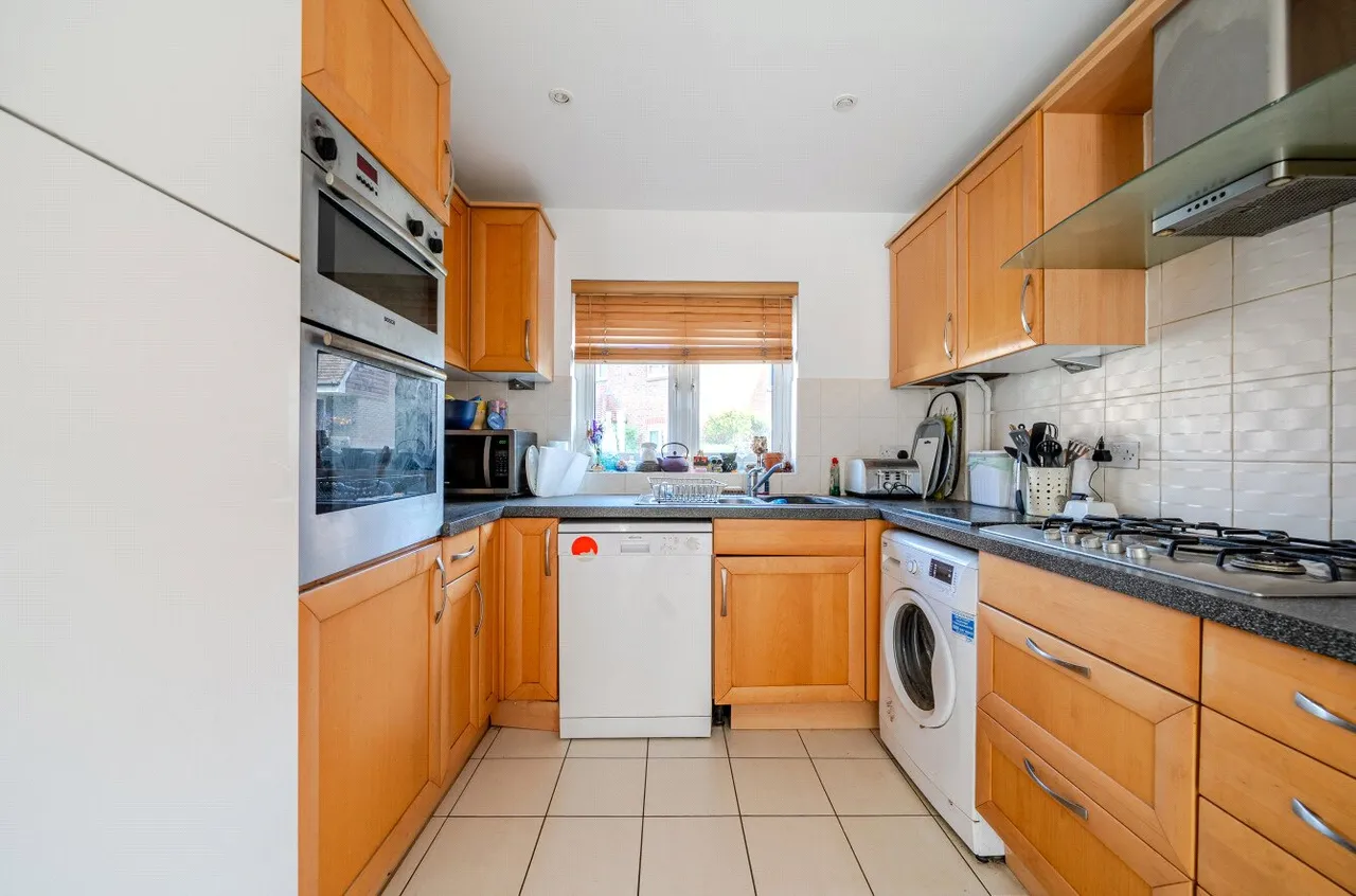 Michael Lane, Guildford, GU2, photo 2