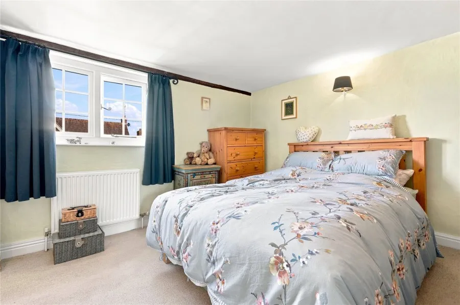 with 2 bedrooms in Debden, Saffron Walden, CB11, photo 6