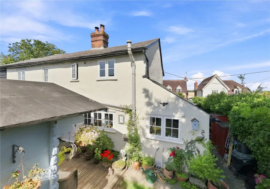 with 2 bedrooms in Debden, Saffron Walden, CB11, photo 18