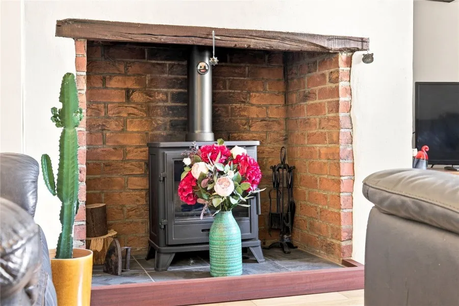 with 2 bedrooms in Debden, Saffron Walden, CB11, photo 14