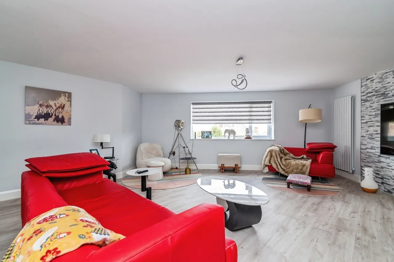 Broadway East, Nottingham, NG4, photo 3