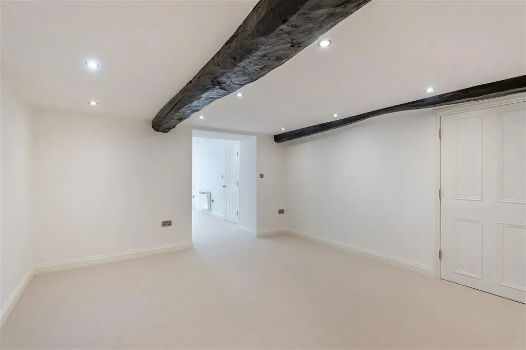 St. Marys Street, Stamford, PE9, photo 6