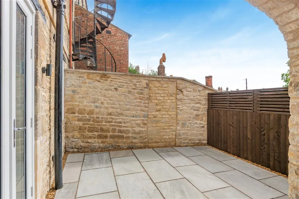 St. Marys Street, Stamford, PE9, photo 4