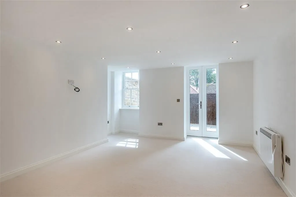 St. Marys Street, Stamford, PE9, photo 7