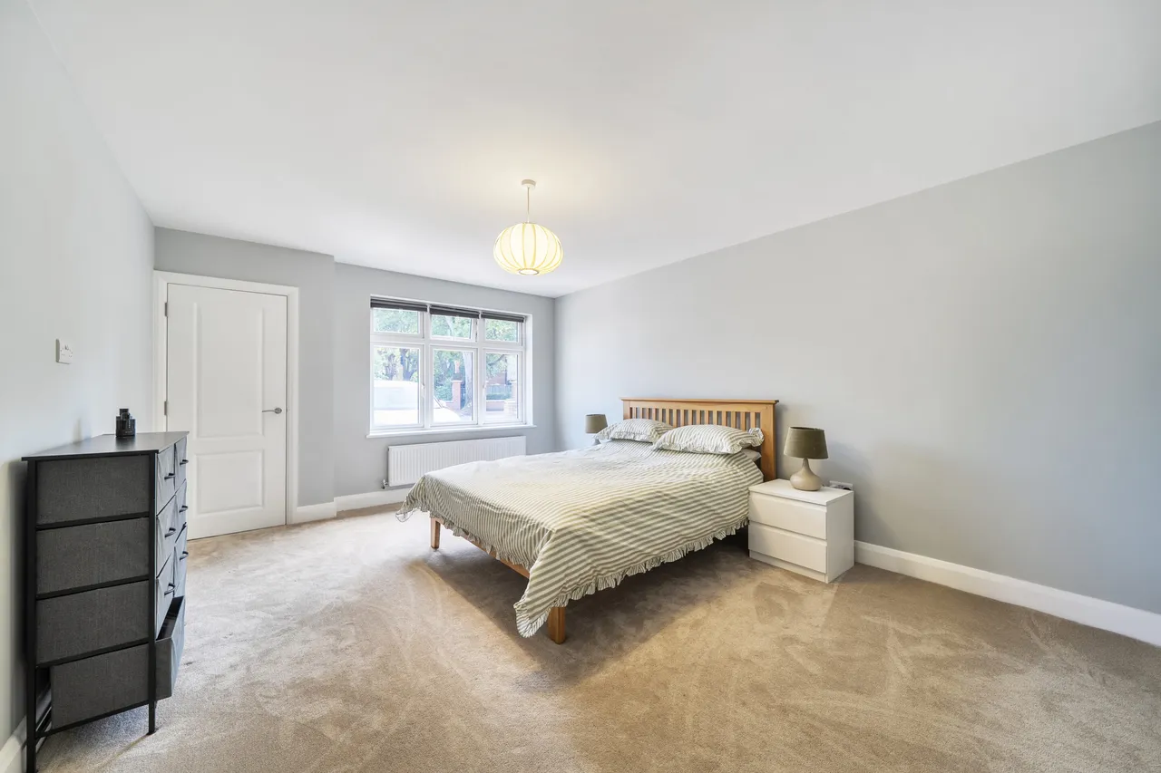 Pembroke Road, Ruislip, HA4, photo 10