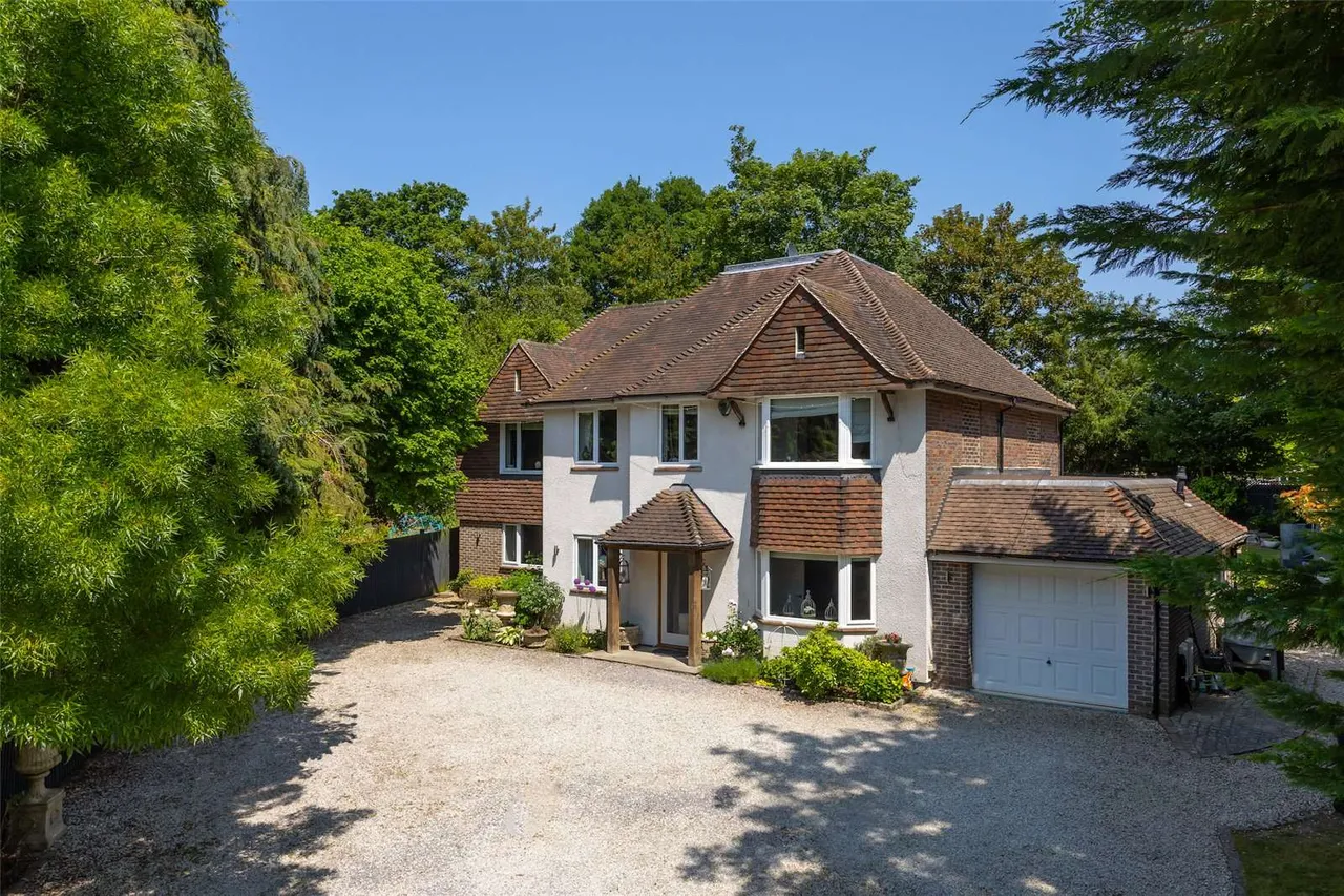 4 bed house for sale — School Road, Windlesham, Surrey, GU20 6PD