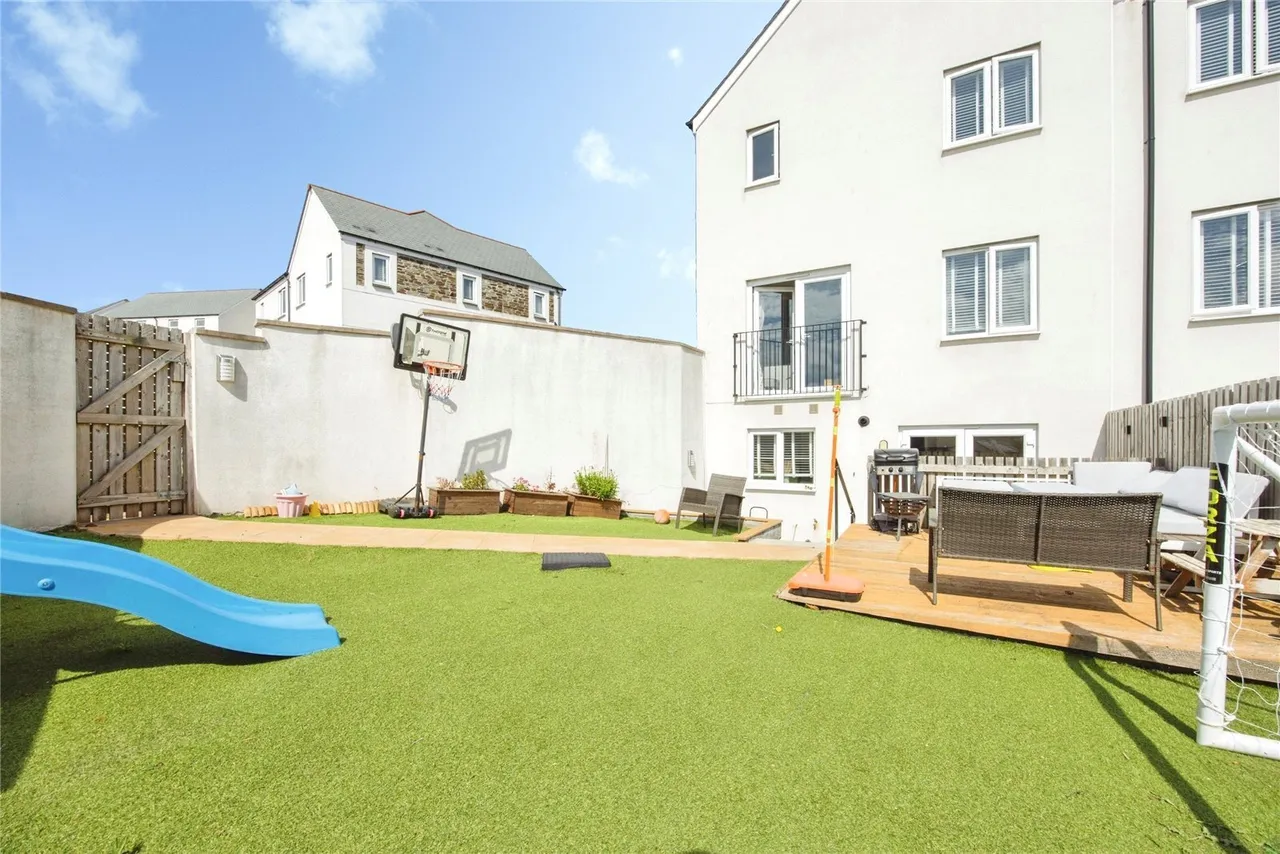 Gartland Drive, Bodmin, PL31, photo 18