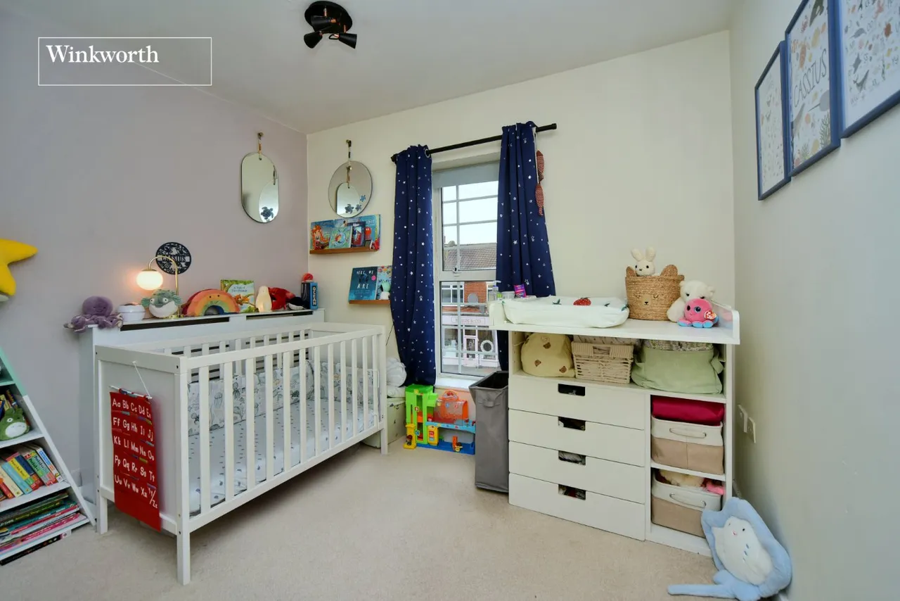 Brabham Court, 39 Central Road, Worcester Park, KT4, photo 5