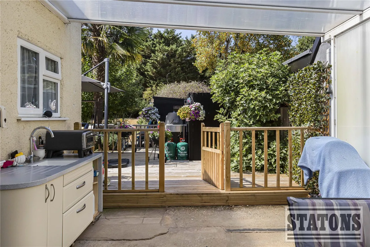 Warrengate Road, North Mymms, Hatfield, Hertfordshire, AL9 7TY, photo 21