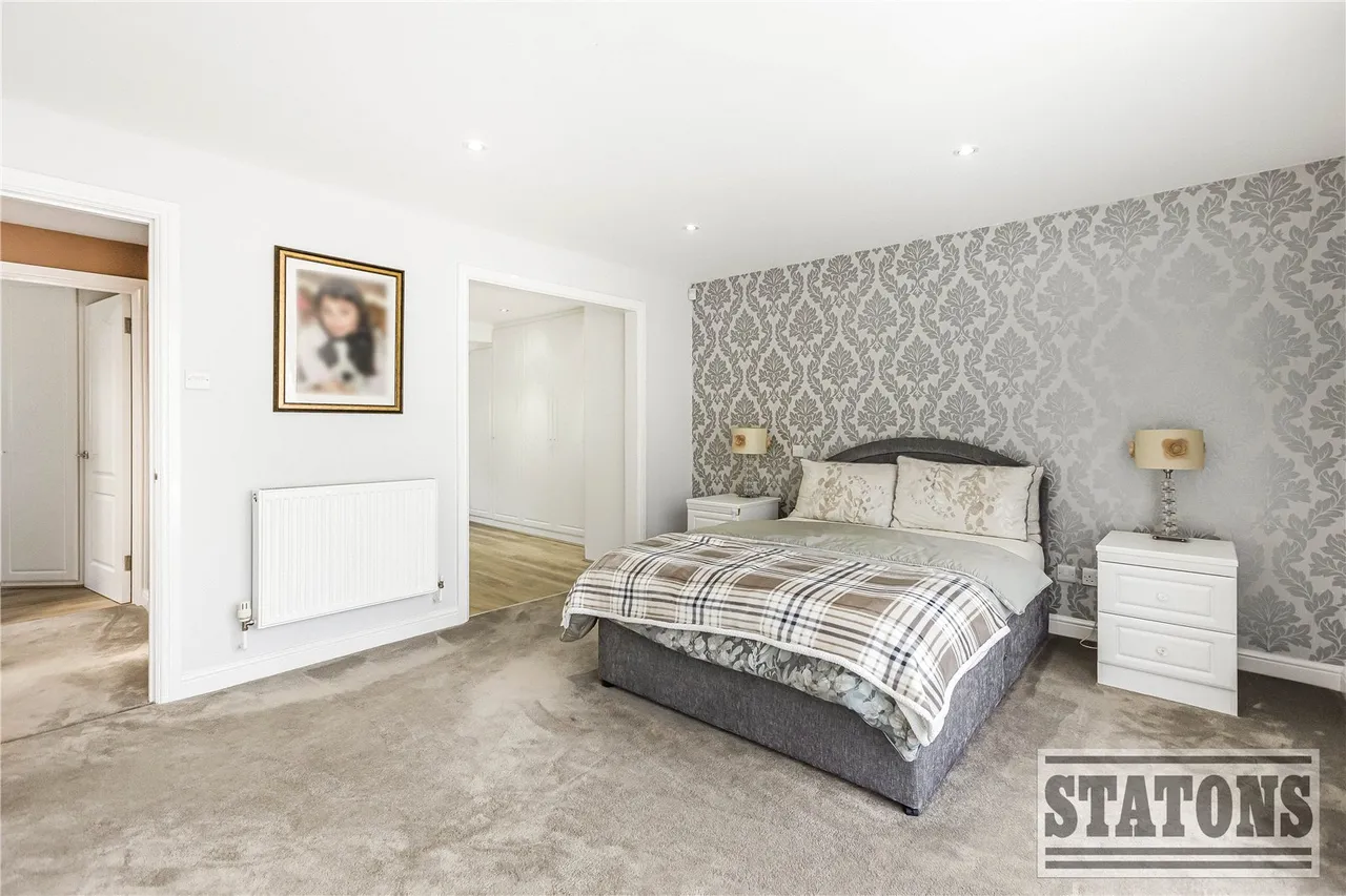 Warrengate Road, North Mymms, Hatfield, Hertfordshire, AL9 7TY, photo 12