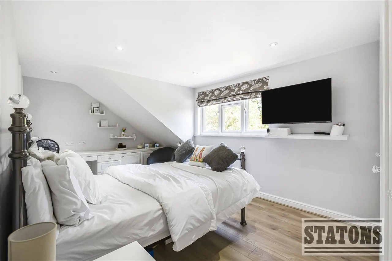 Warrengate Road, North Mymms, Hatfield, Hertfordshire, AL9 7TY, photo 15