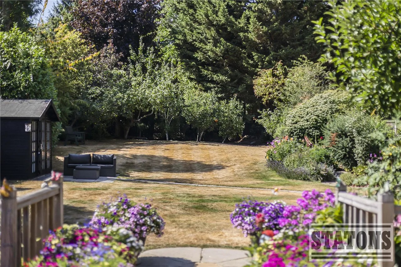 Warrengate Road, North Mymms, Hatfield, Hertfordshire, AL9 7TY, photo 19