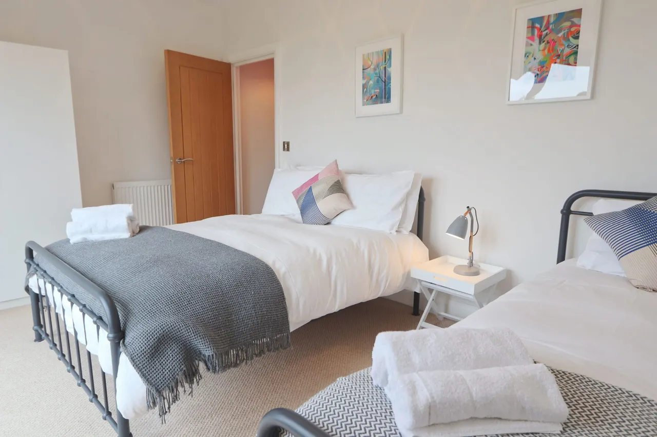 Coronation Road, Bristol, BS3, photo 3