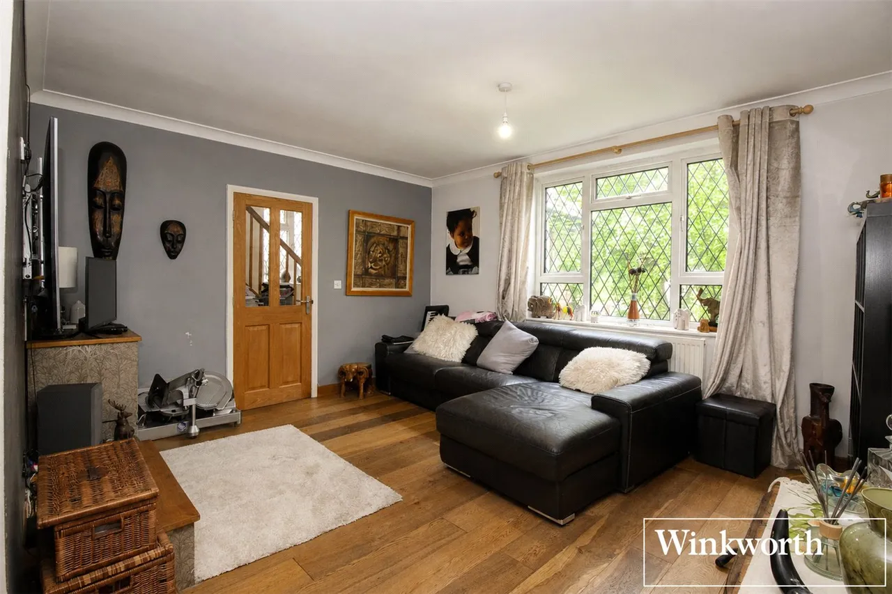 Stanborough Avenue, Borehamwood, WD6, photo 4