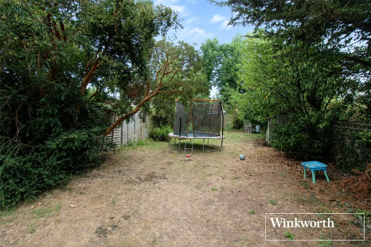 Stanborough Avenue, Borehamwood, WD6, photo 10