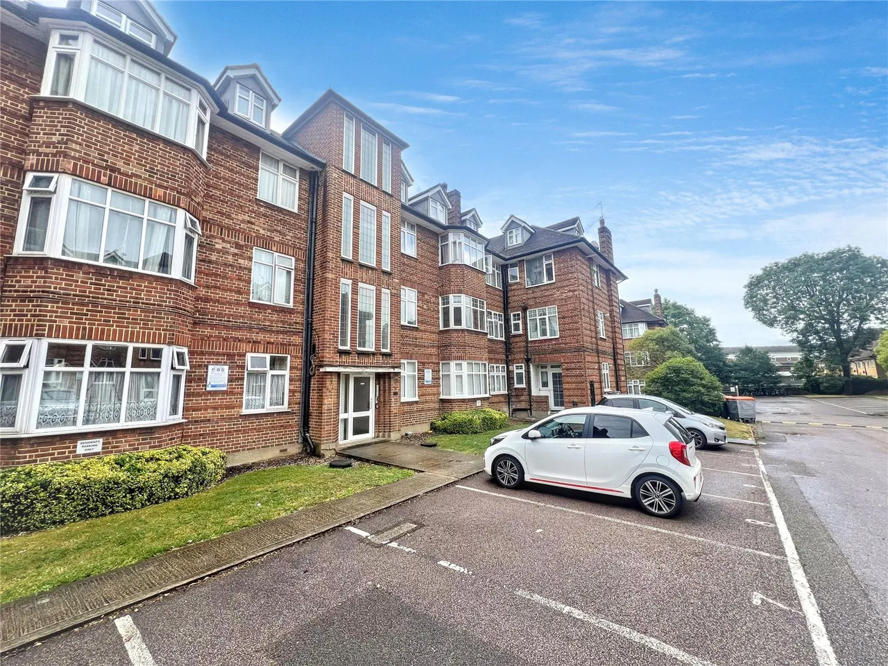 Oakleigh Road North, London, N20 0RX, photo 8