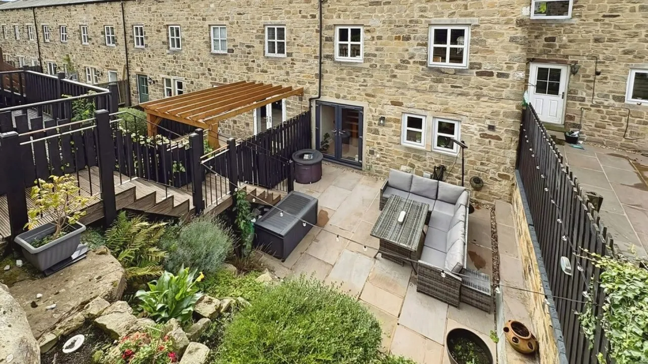Oakworth, Keighley, West Yorkshire, photo 4