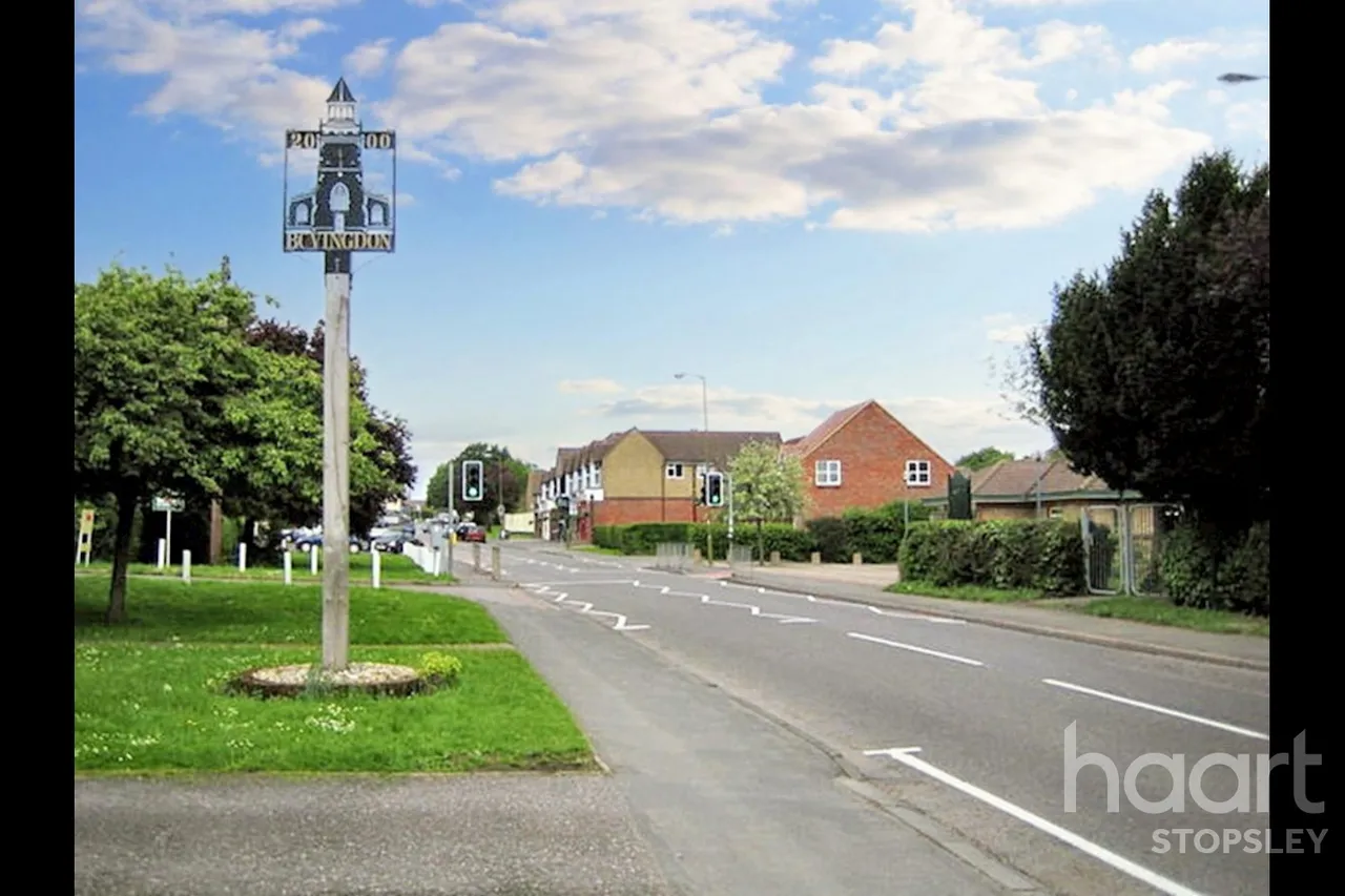 Molyneaux Avenue, Bovingdon Village, HP3, photo 12