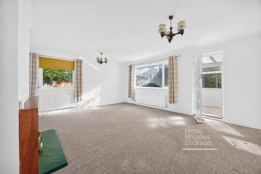Wychwood Close, Seaview, PO34, photo 3