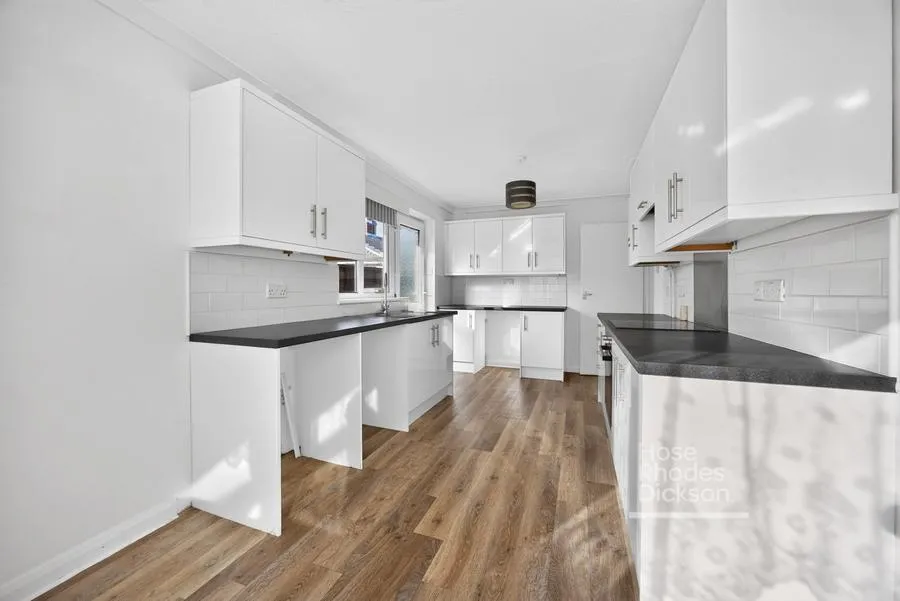 Wychwood Close, Seaview, PO34, photo 7