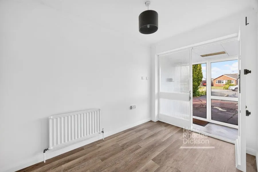 Wychwood Close, Seaview, PO34, photo 15