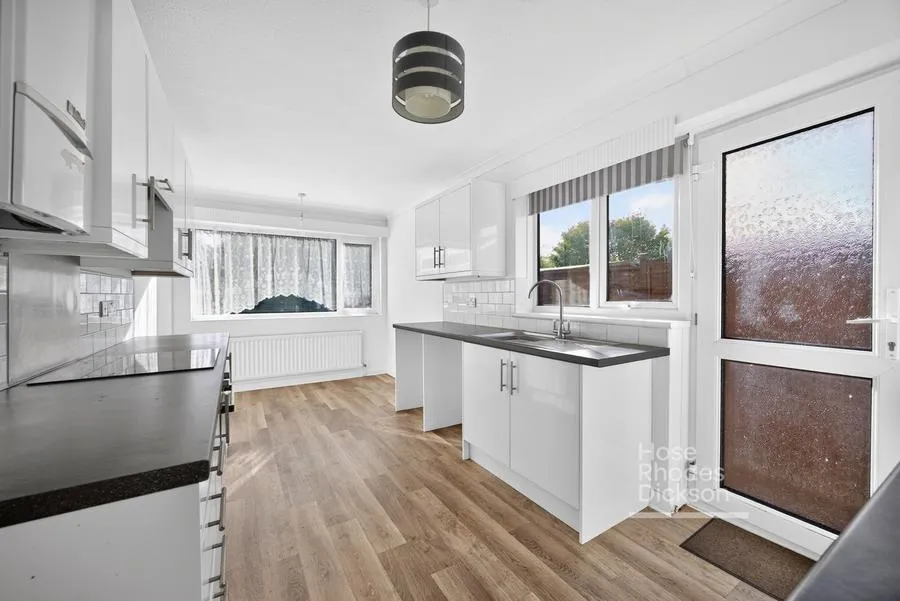 Wychwood Close, Seaview, PO34, photo 9