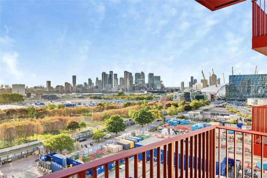 Chandlers Avenue, London, SE10, photo 10