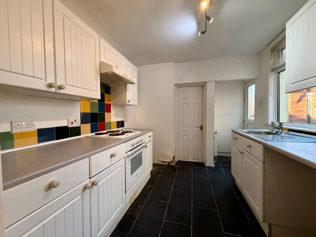 Ferndale Road, Swindon, SN2, photo 2