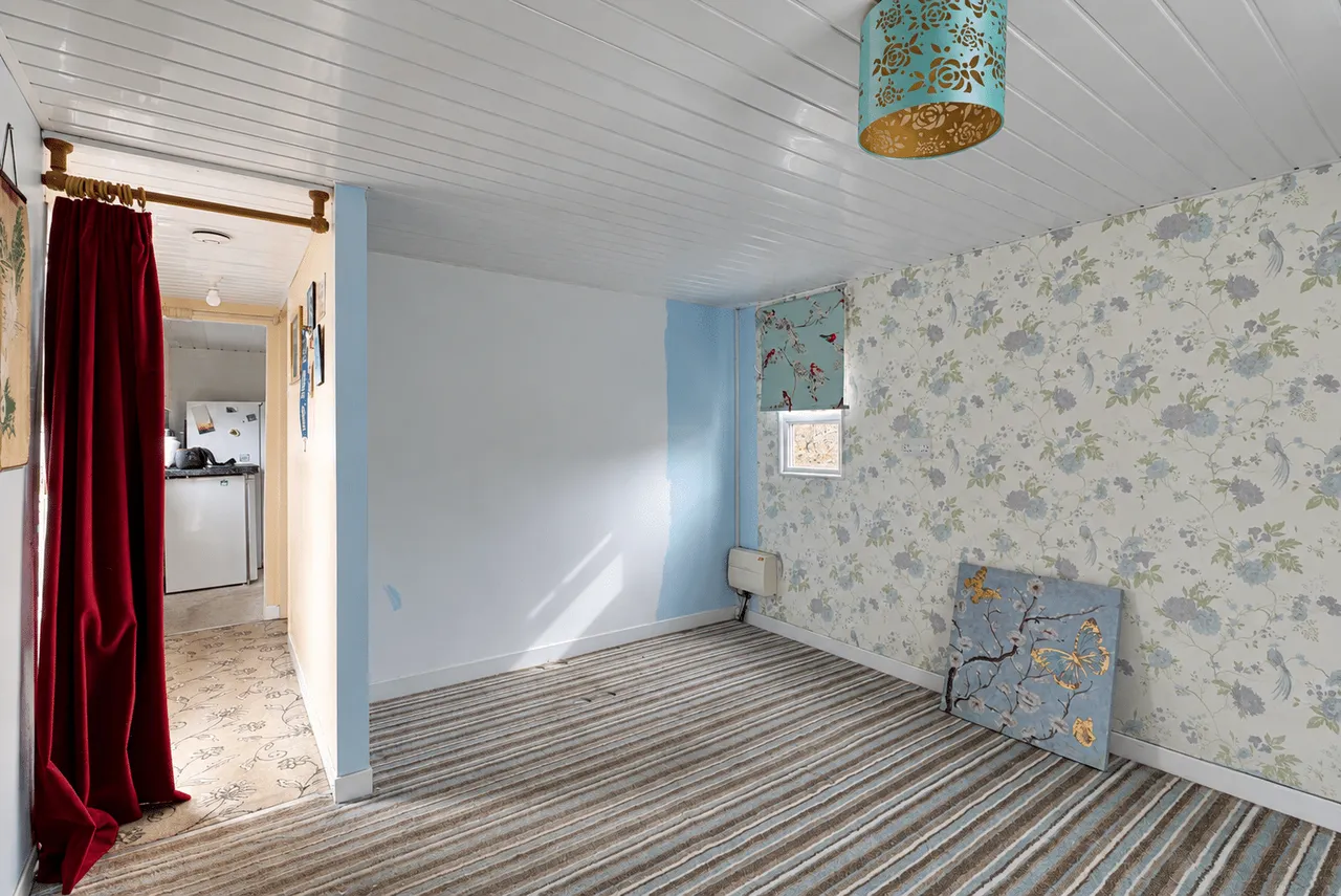 Second Avenue, Parklands Mobile Homes, DN17, photo 8