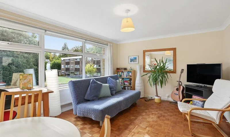 Downs Hill Road, Epsom, KT18, photo 3