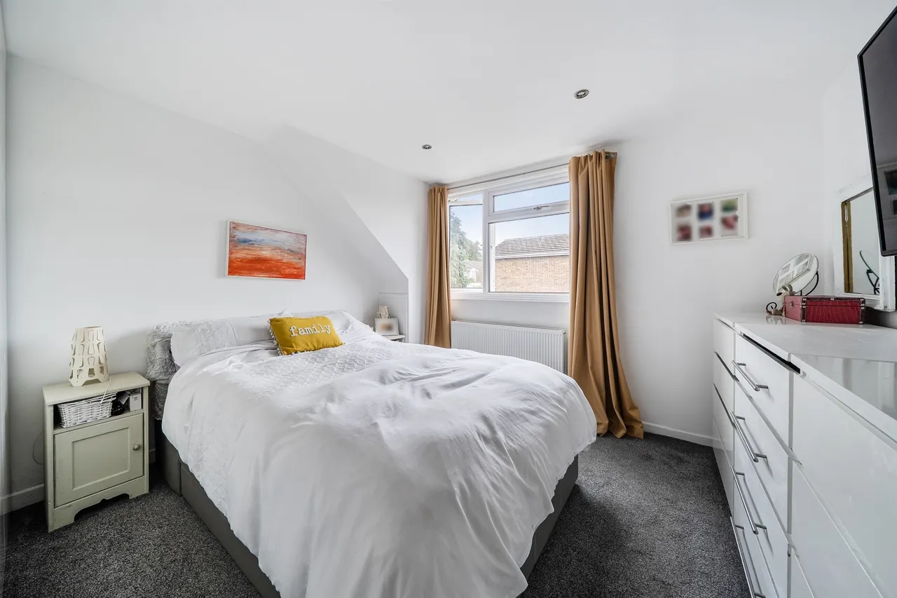 Cadwell Drive, Maidenhead, photo 10