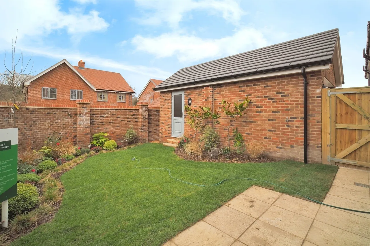 Edmondsham Road, Fordingbridge, BH31, photo 15