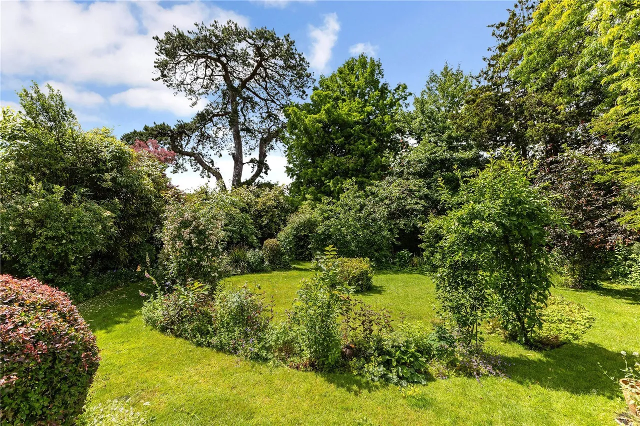 Guillards Oak, Midhurst, GU29, photo 4