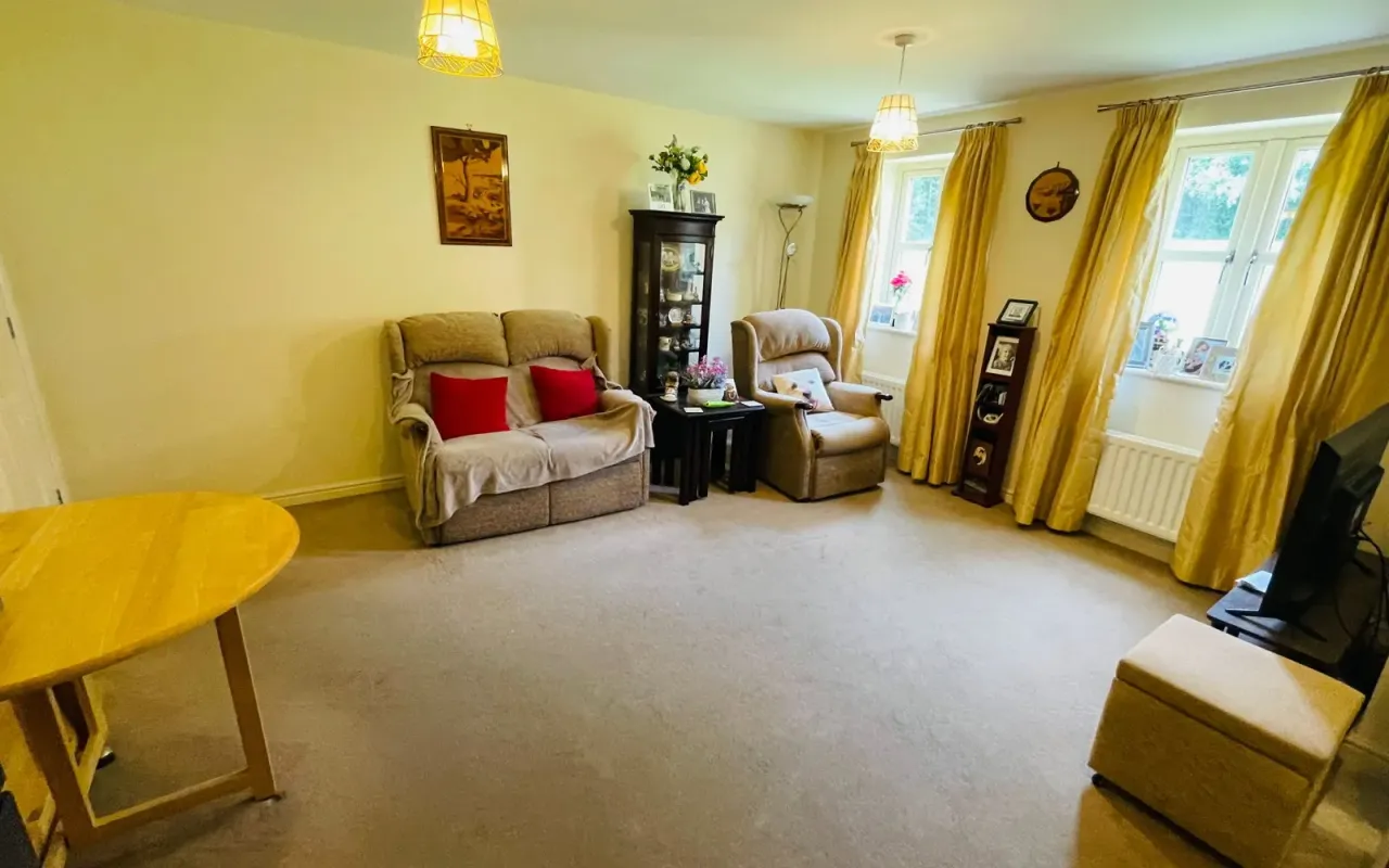 Grange Court, Wombwell, Barnsley, S73..., photo 6