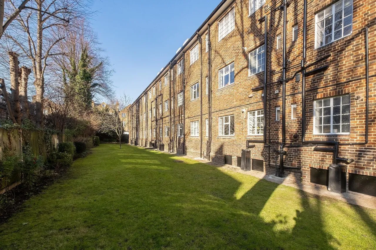 Tudor Close Belsize Park, London NW3 4AG, photo 12