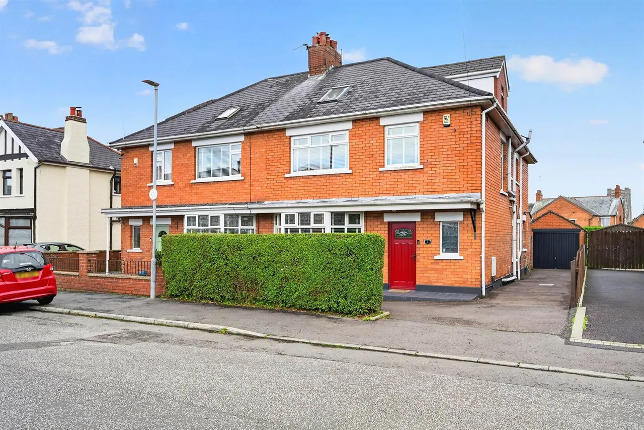 5 bed house for sale, Upper Lisburn Road, Belfast, BT10