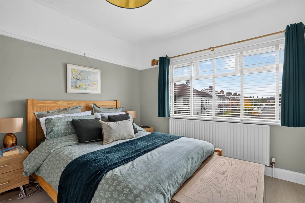 Upper Lisburn Road, Belfast, BT10, photo 26