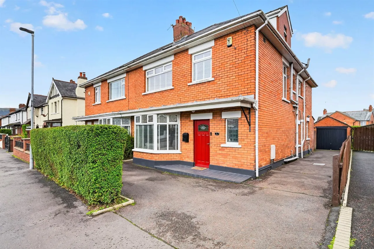Upper Lisburn Road, Belfast, BT10, photo 2