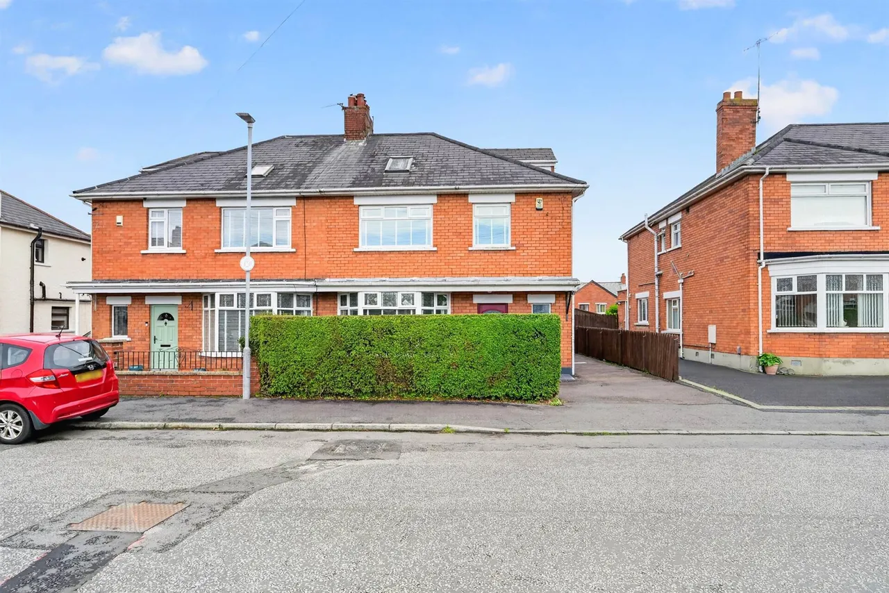 Upper Lisburn Road, Belfast, BT10, photo 4