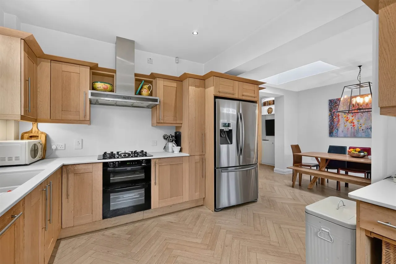 Upper Lisburn Road, Belfast, BT10, photo 17
