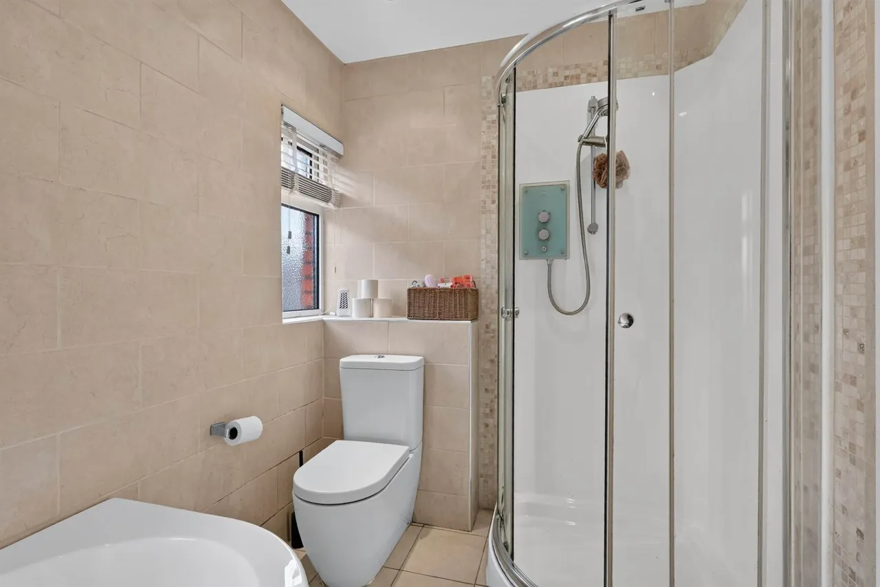 Upper Lisburn Road, Belfast, BT10, photo 32